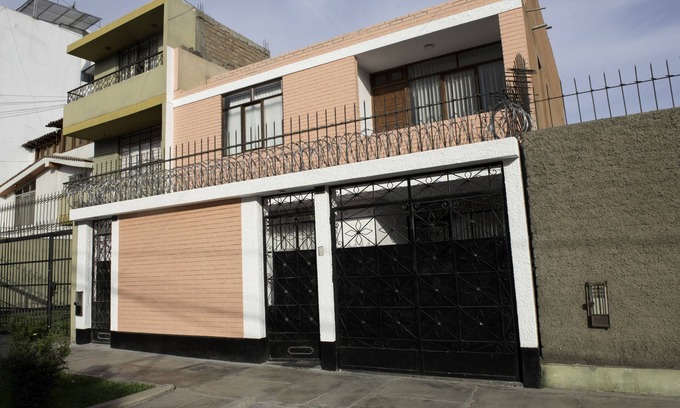 La Luz House | Affordable Hosting in Lima Perú, we can accommodate 9 guests for this price.