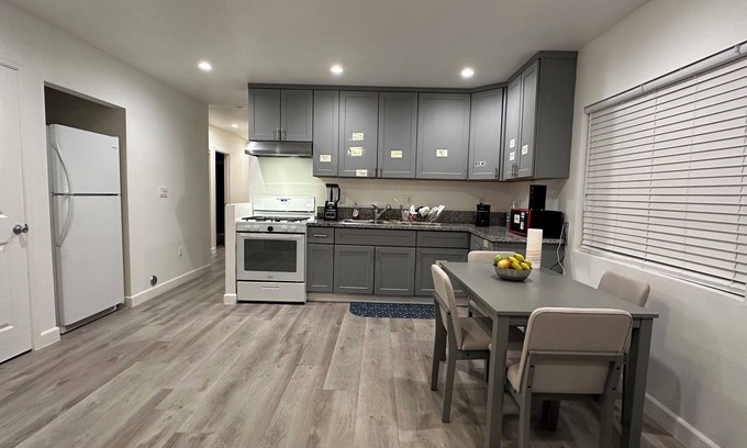 Los Angeles Hostel | Affordable Stay America