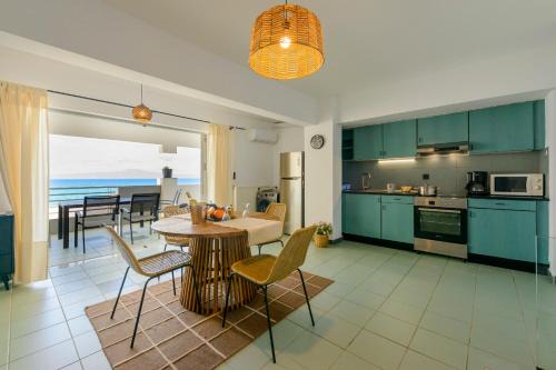 Akrogialion Apartment | Agali 2 maizonette front of the sea