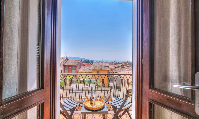 Toscolano Maderno Apartment | Agata Maisonette- Historical Center