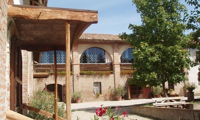 Borgo Priolo House | Agriturismo Torrazzetta