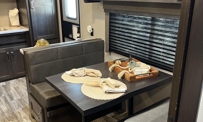 East Tampa House | Aileen Camping Space
