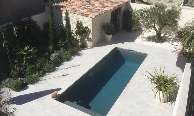 Aix-en-Provence House | Air-conditioned room in downtown cottage
