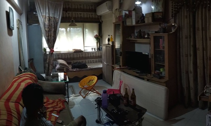Jogeshwari East Apartment | Air conditioned, fully furnished 1RK, ideal for 2-3 persons.