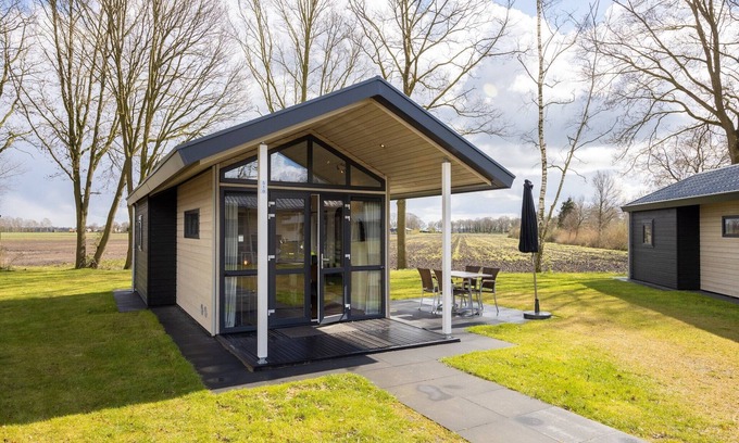 Hoge Hexel House | Air-Conditioned House in the Green Twente
