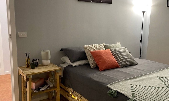 Swan Hill House | AirBnB boasts a clean homely feeling, fully self contained.
