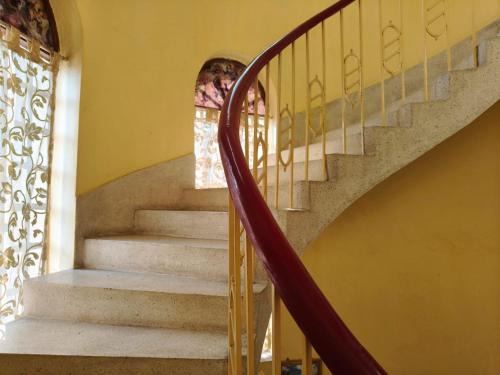 Kolkata House | Airport accommodation!