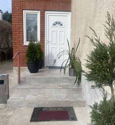 Vecses Bed & Breakfast | Airport17 B&B