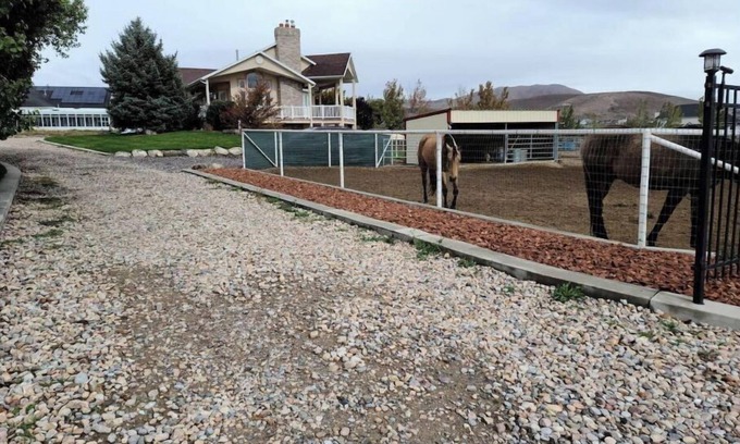 Eagle Mountain House | Airy Basement Suite - Private Entrance/Parking