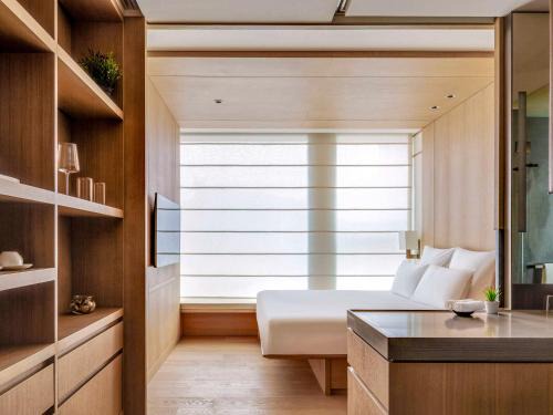 Wan Chai Hotel | AKI Hong Kong - MGallery