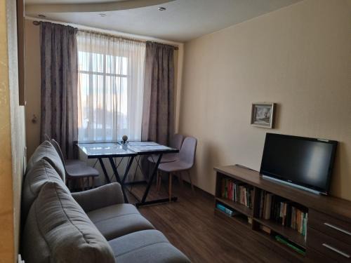 Siauliai County Apartment | Akmerenta 7 - 10