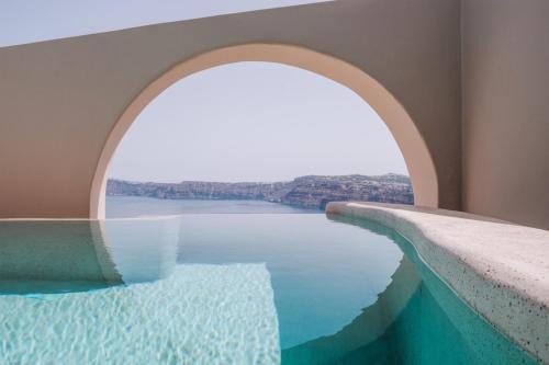 Akrotiri Villa | Akrorama private villas and suites