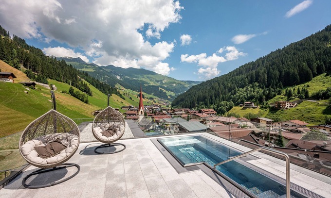 Lanersbach Hotel | Aktiv- & Wellnesshotel Bergfried