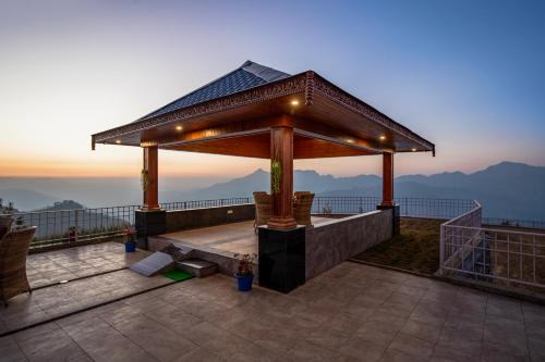 Theog Villa | Alaya Stays Lafu Woodscave Room with Attic & Hill views