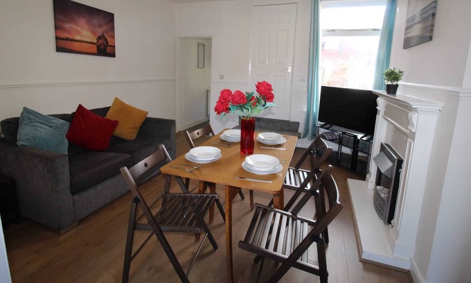 Ridgeway Apartment | Albert House Summary: