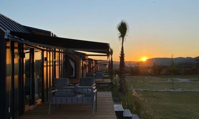Ula Bed & Breakfast | ALBIZIA BOUTIQUE HOTEL