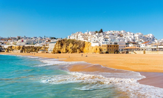 Olhos D'Agua Apartment | Albufeira Sunny Style by Homing