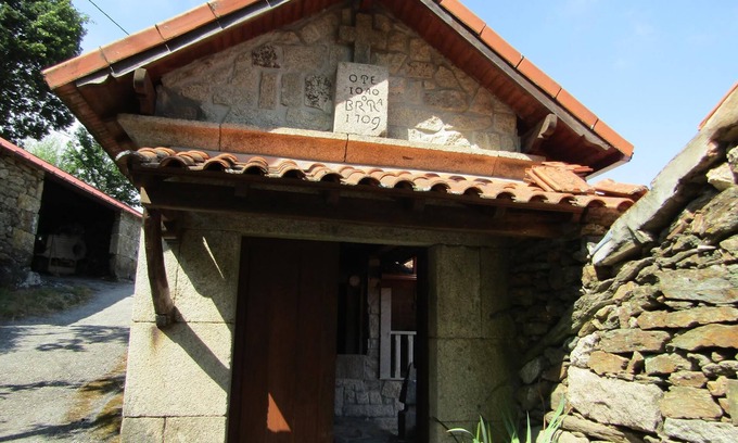 Cabril Cottage | Alcassus House (AL)