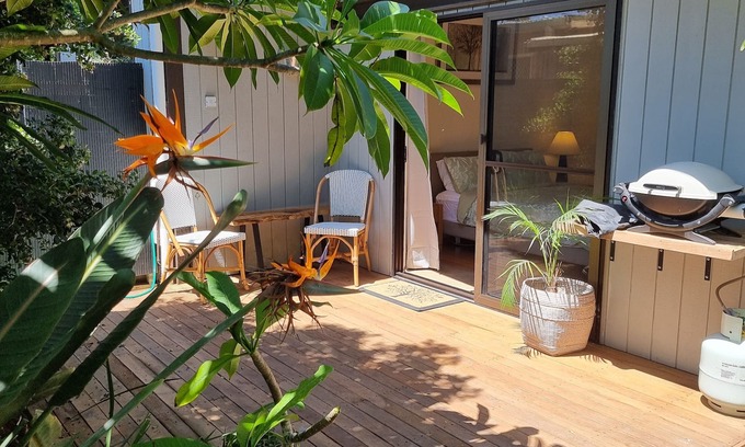 Suffolk Park Apartment | Alcorn Garden-Beautiful, dog friendly 2 mins walk to beach