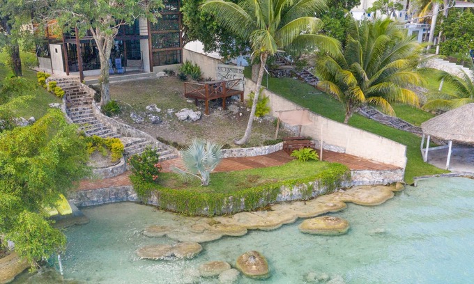 Centro Villa | Aldea Villa Real: Nature, kayaks, views, grill, lounge chairs, hammocks. Your refuge in Bacalar