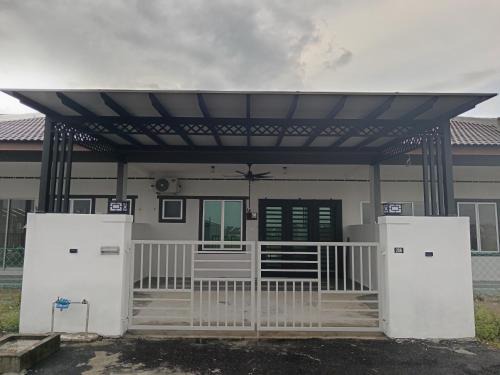 Tapah Road House | Aleesa Homestay