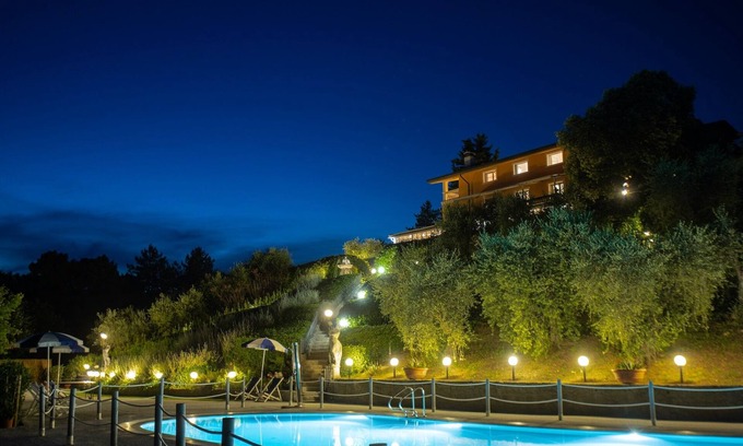 Pieve a Nievole Villa | Alfresco Splendid Panoramic Villa with private heatable pool and jacuzzi
