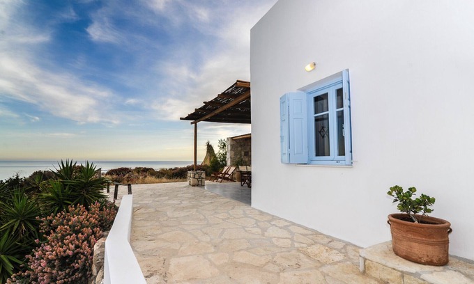 Minoa Pediada Villa | Aliori Beach House, relax and serenity in a unique place in the nature of Cre