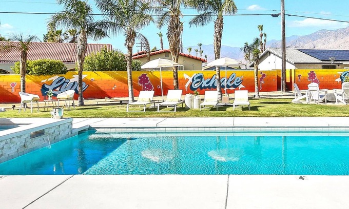 Racquet Club South Villa | All-Inclusive Pickleball Villa! Downtown/Volleyball Court/Heated Pool/Spa