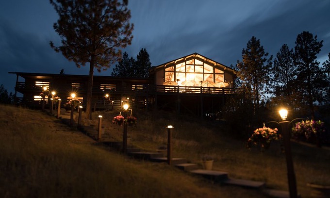Alberton Cabin | ALL INCLUSIVE THANKSGIVING HOLIDAY - RiverView Ranch Lewis & Clark Suite