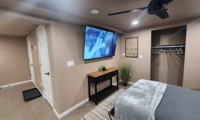 Mason City Apartment | ALL New studio apartment across from Mercy Hospital