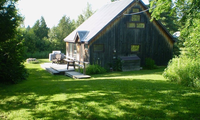 Craftsbury Village Cottage | All Season Vermont Vacation Cottage