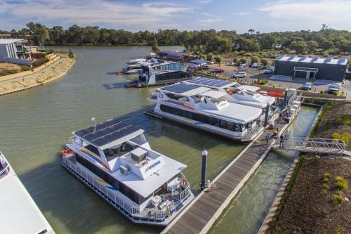 Mildura Boat Rental | All Seasons Houseboats