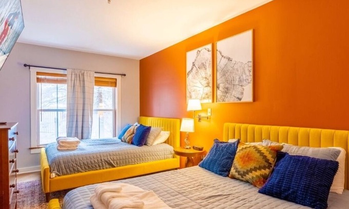 Snowshoe Condo | Allegheny 125/Ski-in/Ski-Out/2BR(1BR Plus Den)