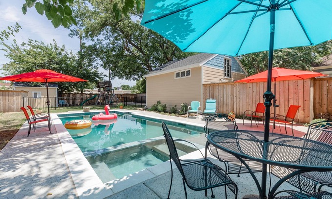 Garland House | Almost Heaven Cottage