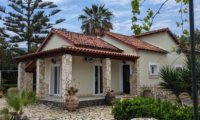 Almiros Beach Villa | Almyros Garden House