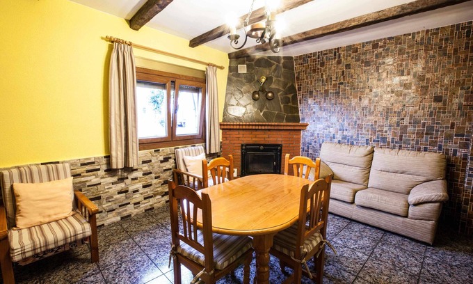 Mecina Bombaron Apartment | Aloj. Rural Algaida 4 people with Spa and swimming pool