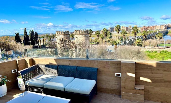 Badajoz Old Town House | Alojamientos Puerta Palma con vistas y Parking