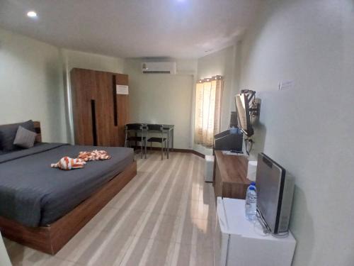 Samut Songkhram Hotel | Alongkorn hotel by SB