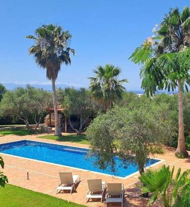 Chorafakia Villa | Aloni Grove Retreat