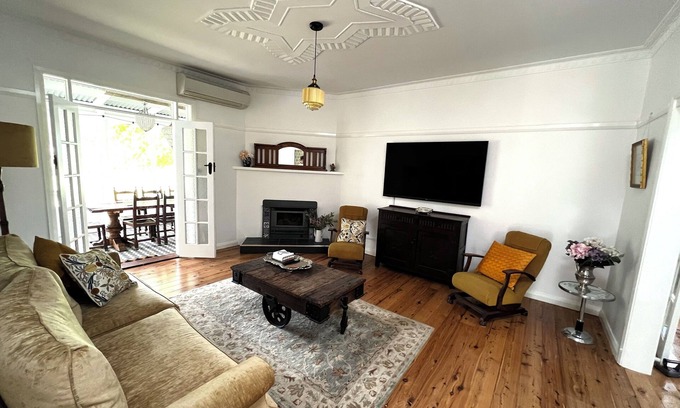 Mullamuddy Cottage | 'Alora' Charming 3-bedroom cottage in a serene setting.