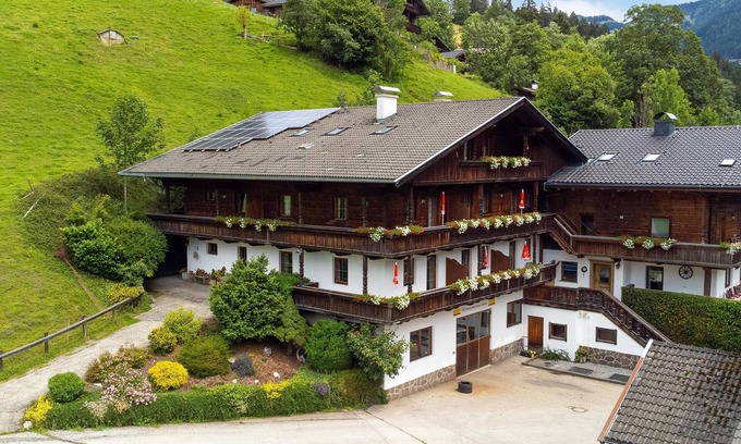 Alpbach Apartment | Alpbach: apartment by the ski lift