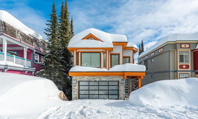 Silver Star Mountain House | Alpenglow