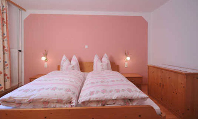 Silbertal Apartment | Alpenrebe Room 2 - Hotel-Pension Faneskla * * * Apartments