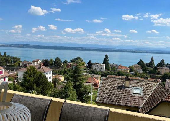 Neuchatel Apartment | Alpes 54