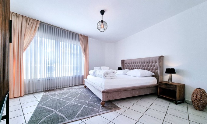 Ostviertel Apartment | Alpha Apartments: Design & Komfort, 2 Schlafzimmer