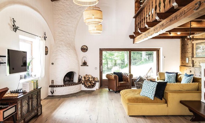 Bad Ischl House | Alpin-Chalet in Alleinlage in Bad Ischl - Wald, Kamin, Sauna & Badeplatz