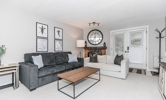 Collingwood Condo | Alpine Cove - Condo in Collingwood - Sleeps 6