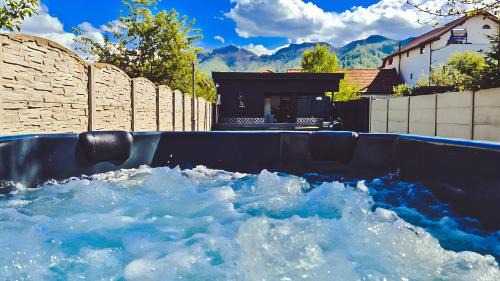 Zarnesti Apartment | Alpine Crown