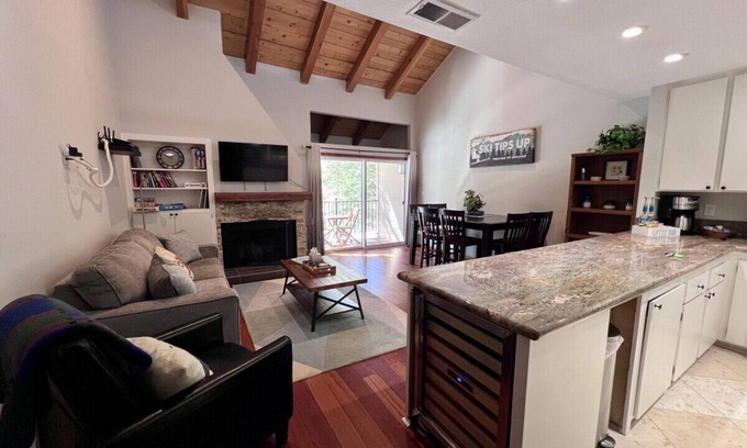 Carnelian Bay Condo | Alpine Escape: Tahoe Oasis Steps from Lake
