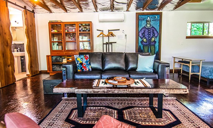 Three Rivers House | Alta Peak Penzion~Private EV Outlet, Outdoor Pool; Close to SNP entry